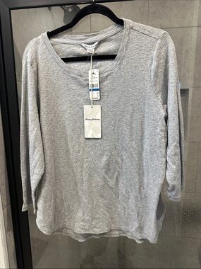 Tommy Bahama Light Gray Scoop Neck Long Sleeve Tee